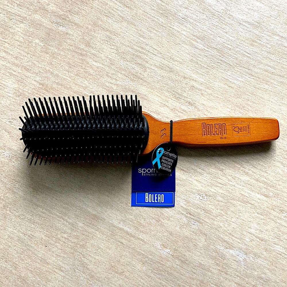 Spornette Bolero Brush with wood handle